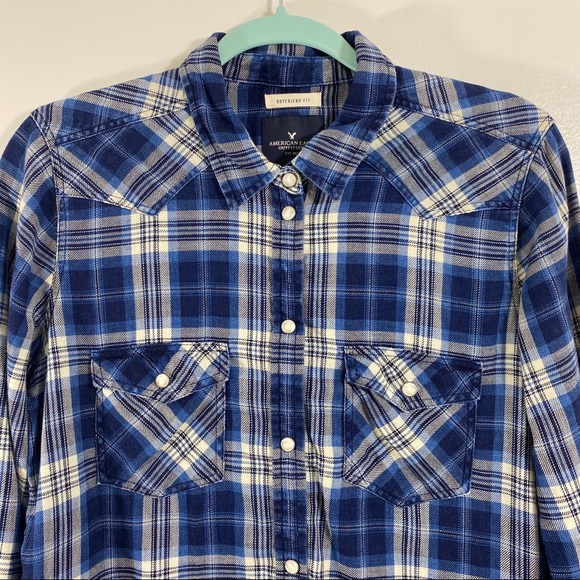 American Eagle M Boyfriend fit Plaid Snap Shirt - Picture 2 of 7